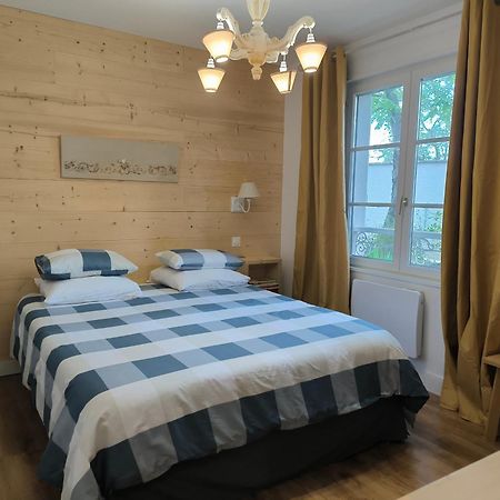 La Frenaie Bed and Breakfast Saint-Cyr-sur-le-Rhone Exteriör bild