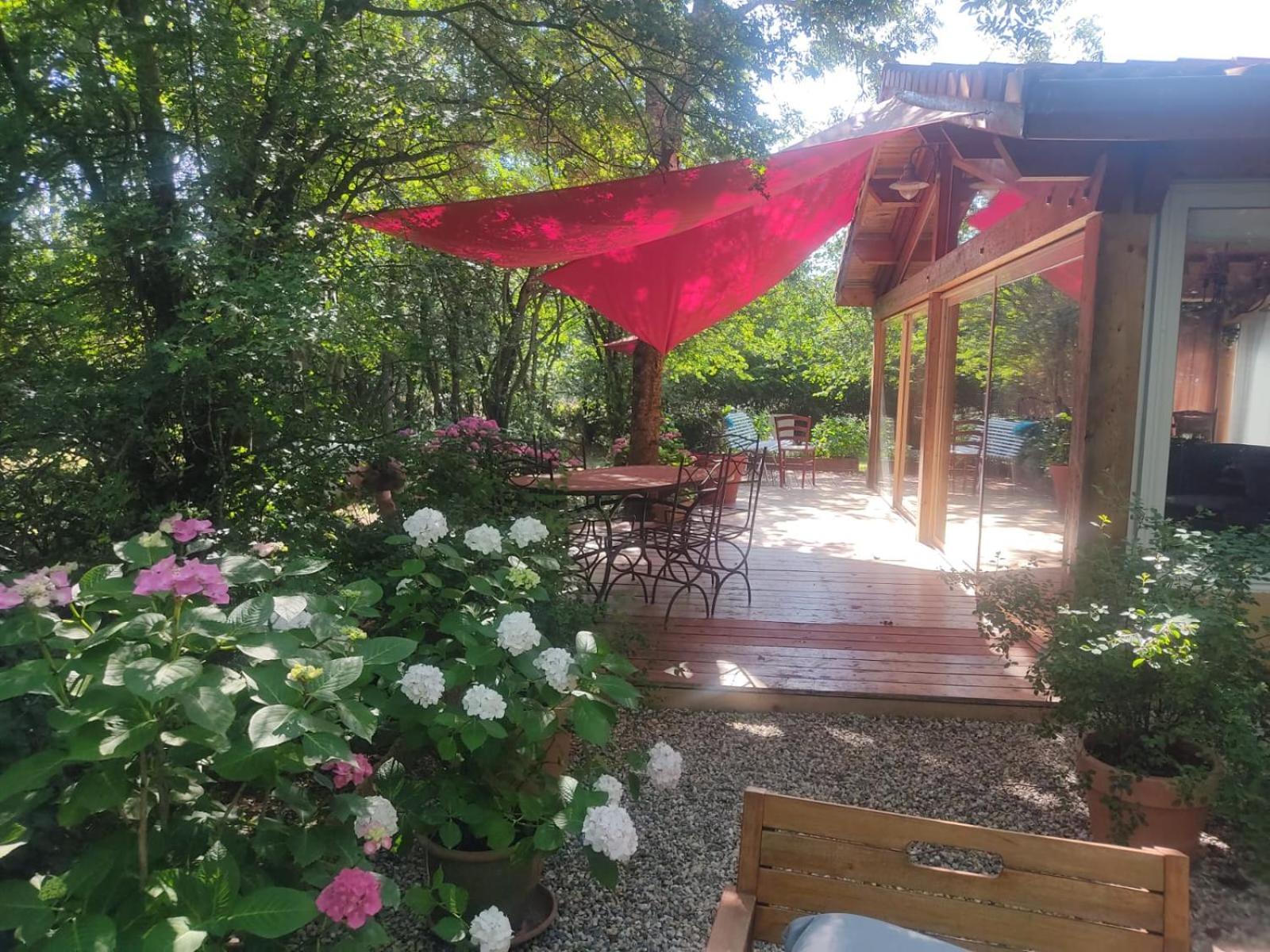 La Frenaie Bed and Breakfast Saint-Cyr-sur-le-Rhone Exteriör bild