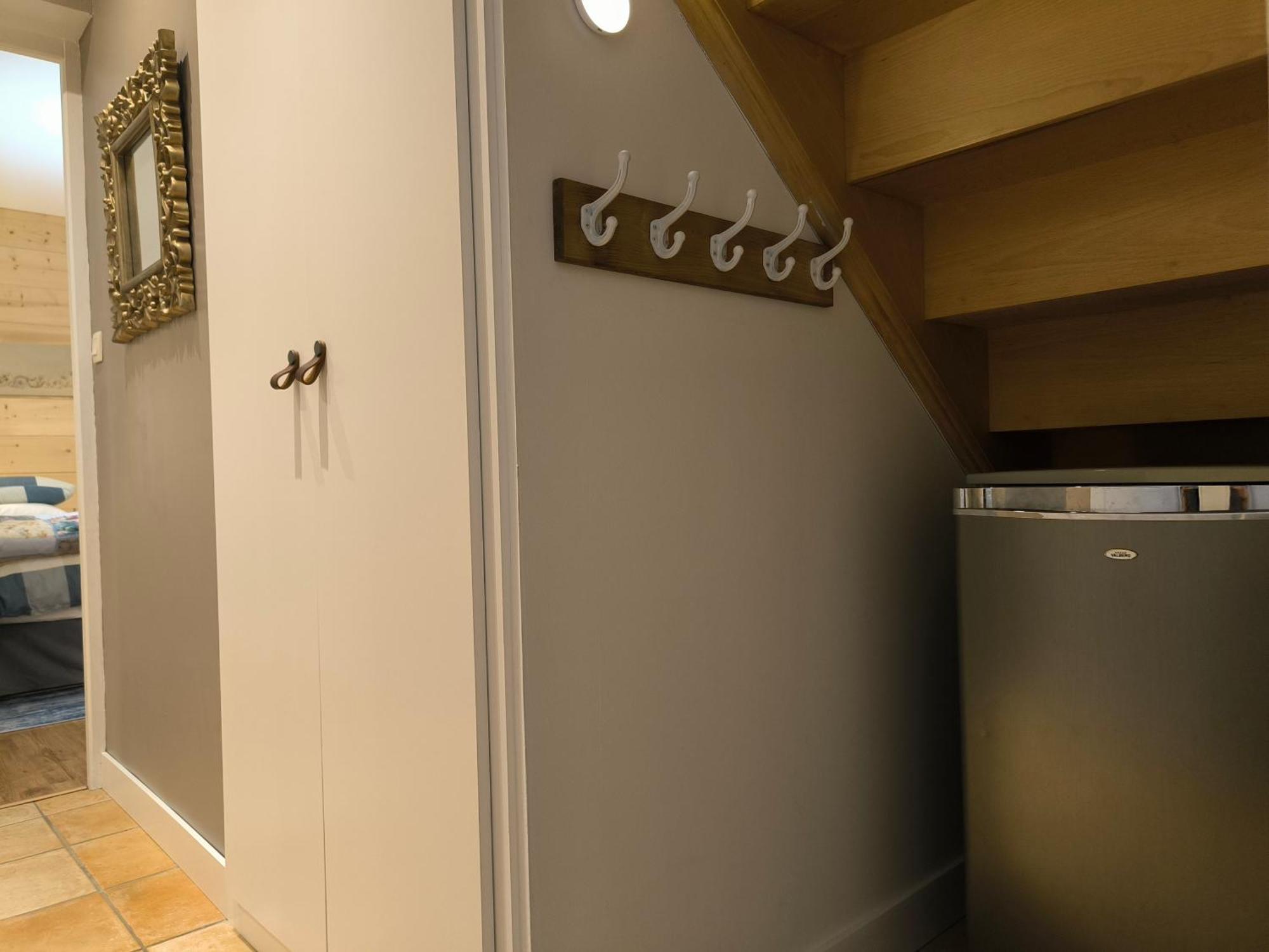 La Frenaie Bed and Breakfast Saint-Cyr-sur-le-Rhone Exteriör bild
